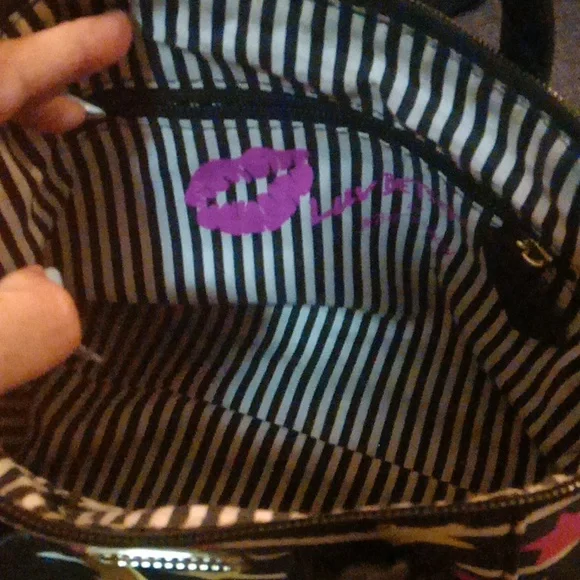Bety Johnson cute small purse - Picture 3 of 6